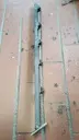 POSTE PARA CERCA ELECTRIFICADA CON BASE 45 GRADOS 